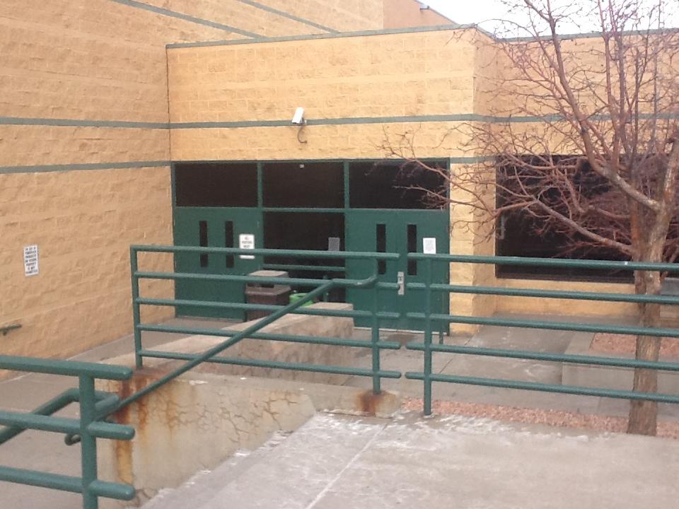 Photo+by+Keegan+Bockhorst%0AThe+commons+doors+are+now+locked+during+the+school+day.%0A