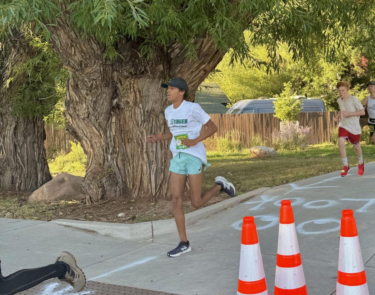 Yonas Hanson (11) runs in the race.